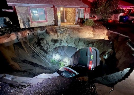 Sinkhole in Las Cruces Damages Vehicles, Displaces Homeowners