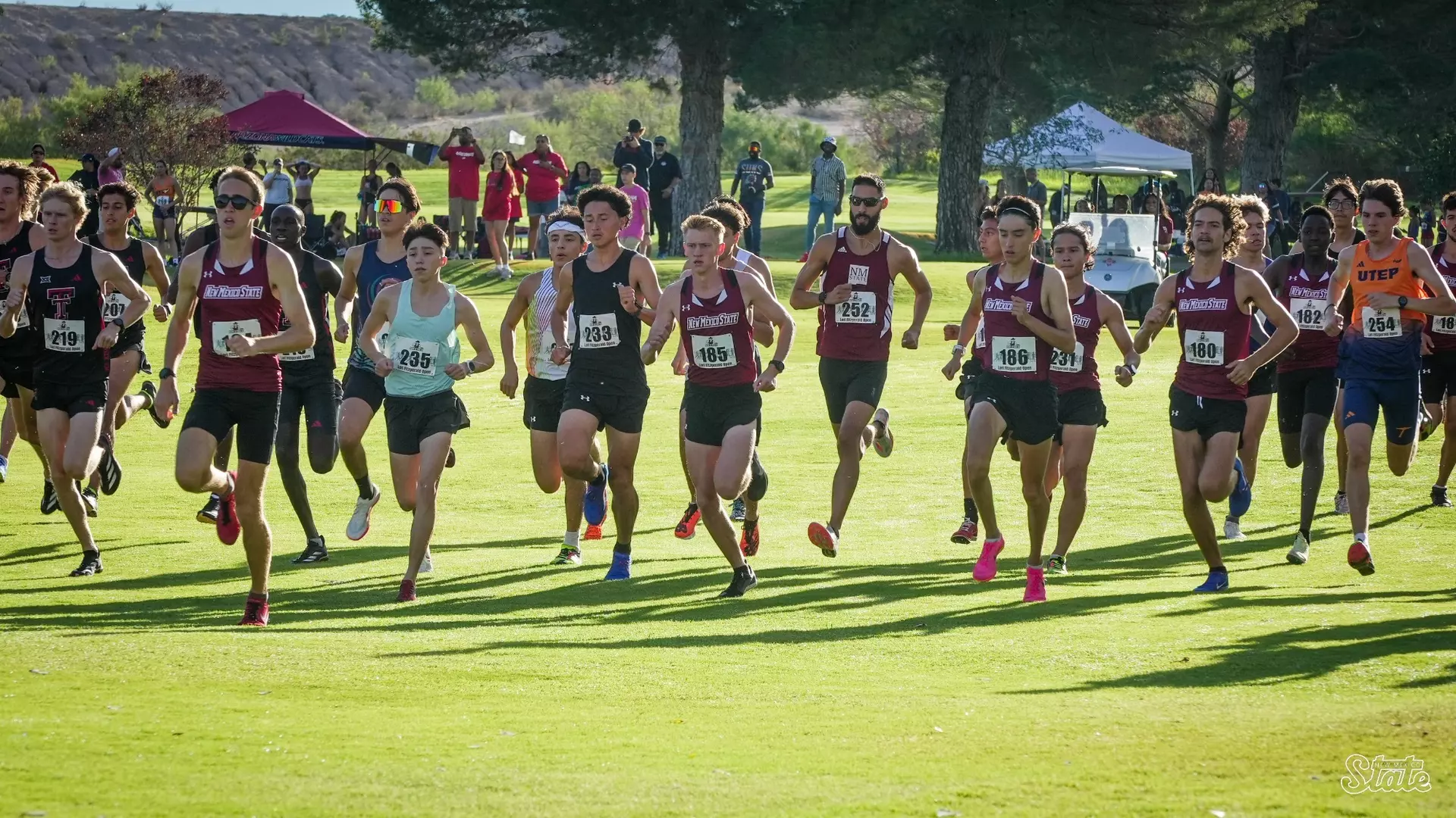 Croshaw Leads Men to Team Title at Lobo Invitational