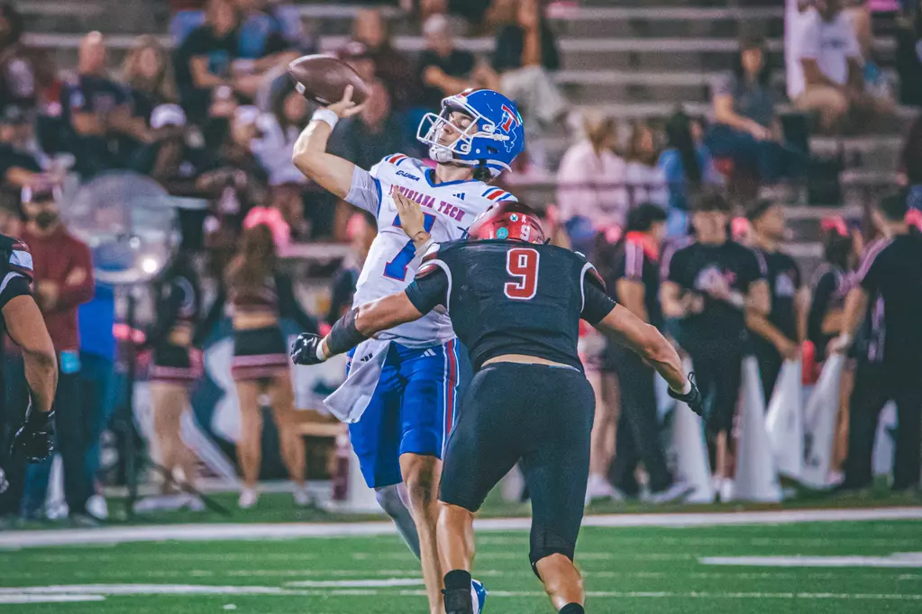 Bulldogs Drop Heartbreaker in Las Cruces [A Story of Loss from the Other Side]