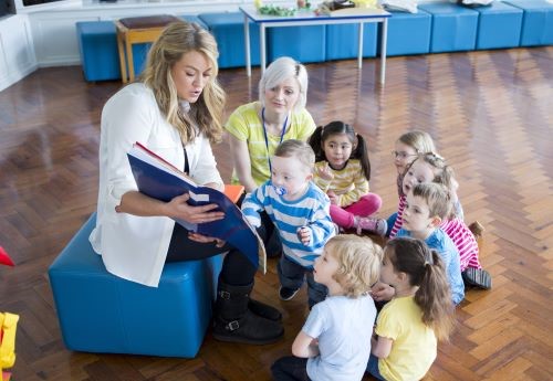 Child-care-story-time