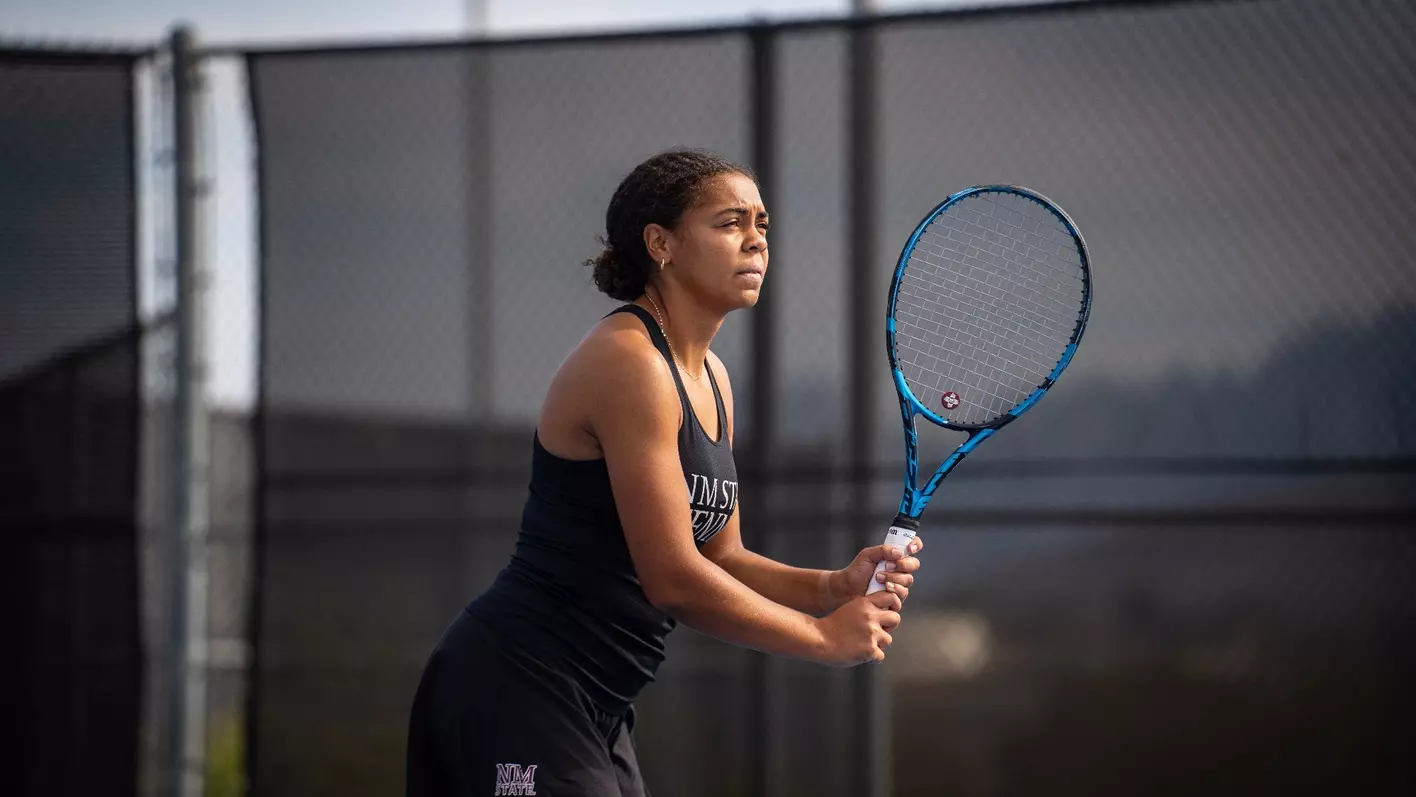 Aggies Women’s Tennis Falters in Spring Opener: Only Freshman Montana Parkinson-Lubold Able to Secure a Match Win