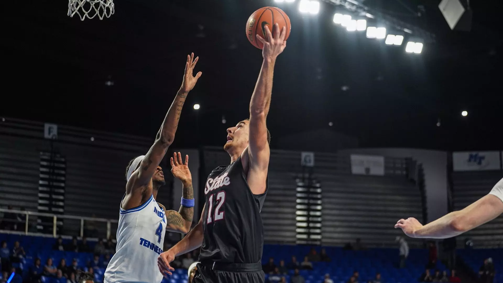 Defensive Stand Lifts NM State Past Blue Raiders