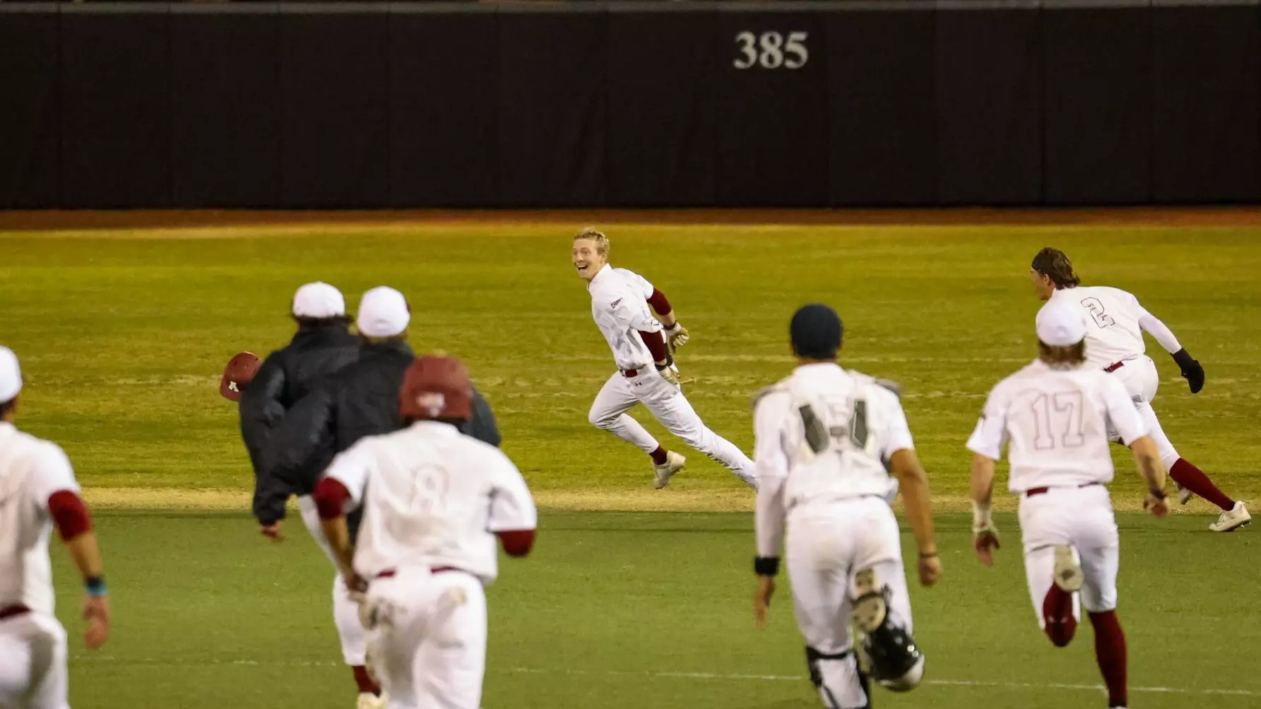 Aggies Walk Off Golden Grizzlies in Extra-Inning Thriller