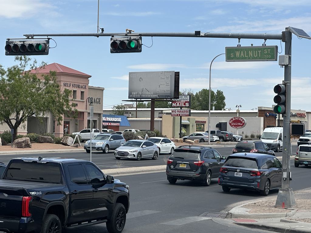 Red Light, Green Light: New Traffic Signal Plan uses AI to Adjust Signals
