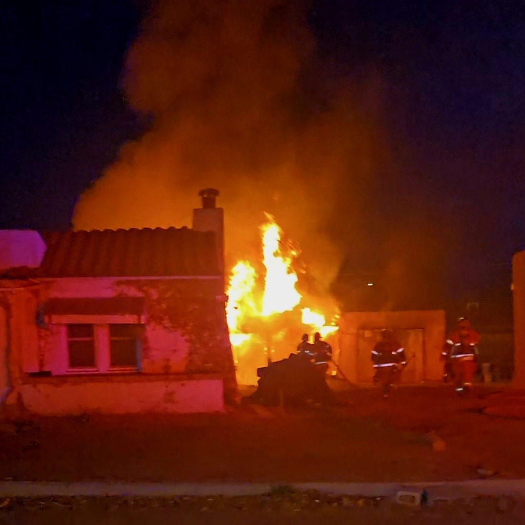 Breaking: Las Cruces Fire responded to a structure fire on Greening Avenue Wednesday evening