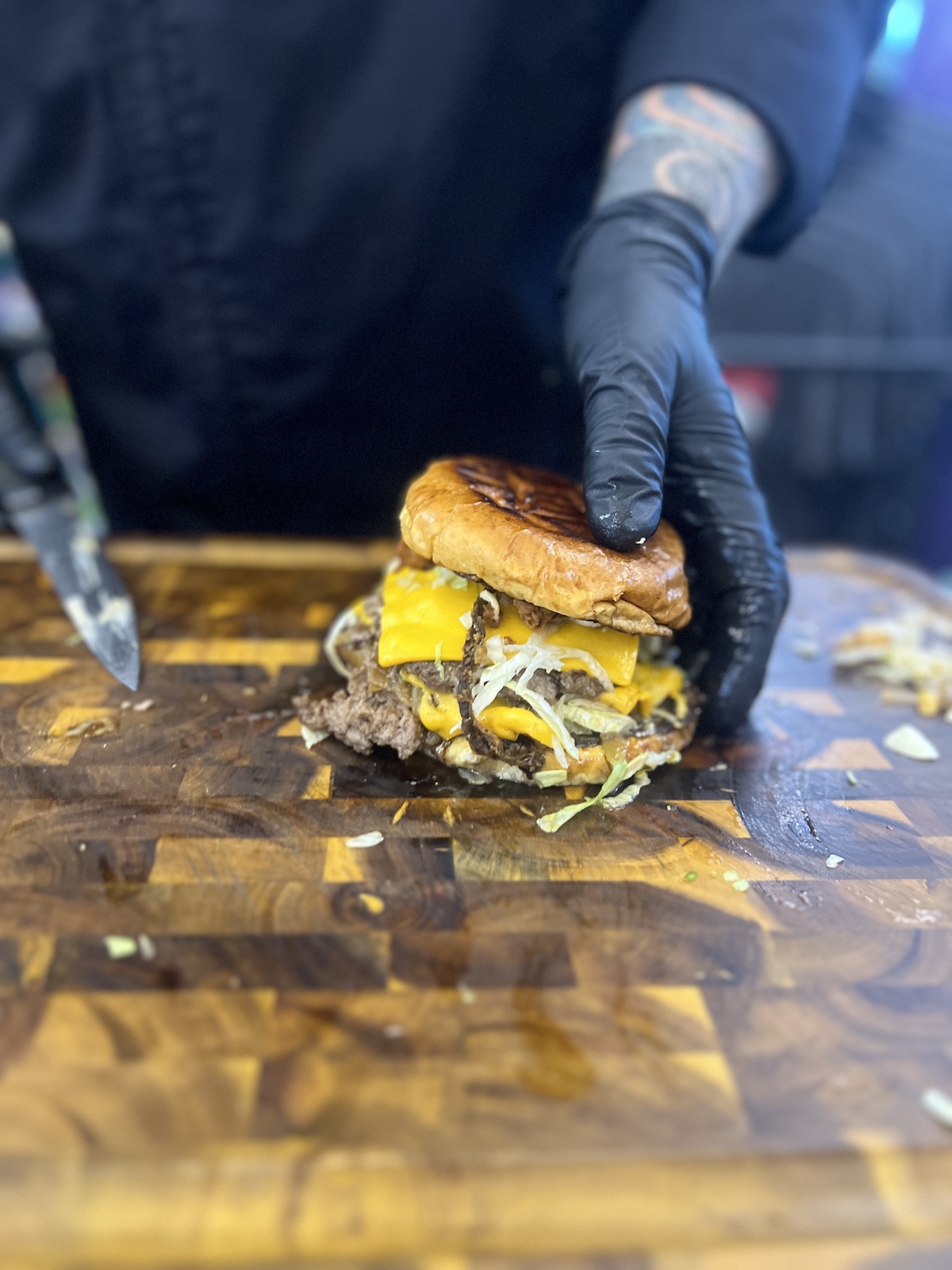 Green Chile Cheeseburger: Sparky’s Swept by Isleta Grill; Casino-Adjacent Diner Takes Top Honors in Blind Judging and People’s Choice