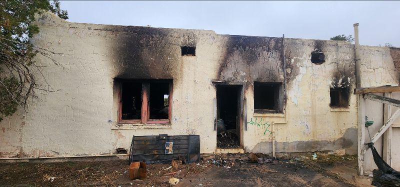 Abandoned: Sunday Morning Fire Damages Home on Mesquite Street