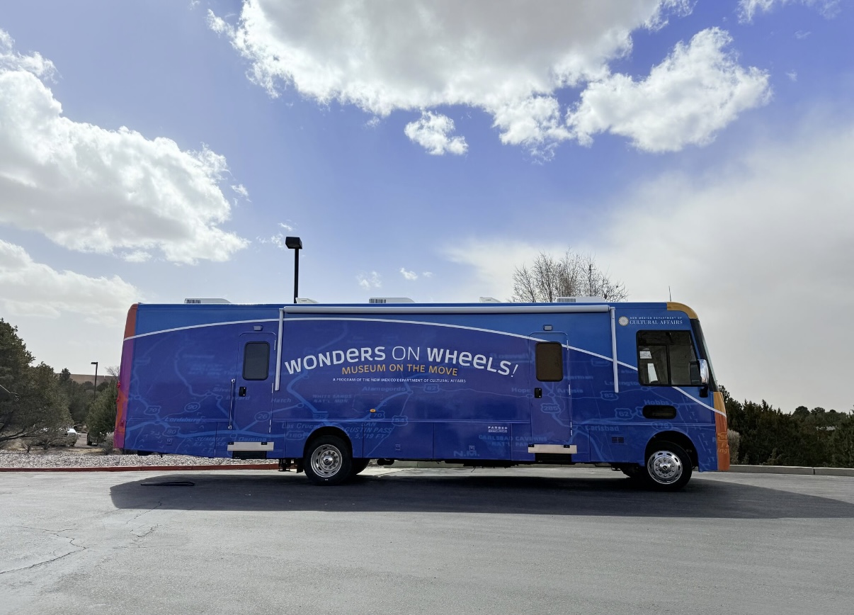 Wonders on Wheels Mobile Museum: New Mexico Celebrates 250th Anniversary of the Declaration of Independence with Traveling Exhibition
