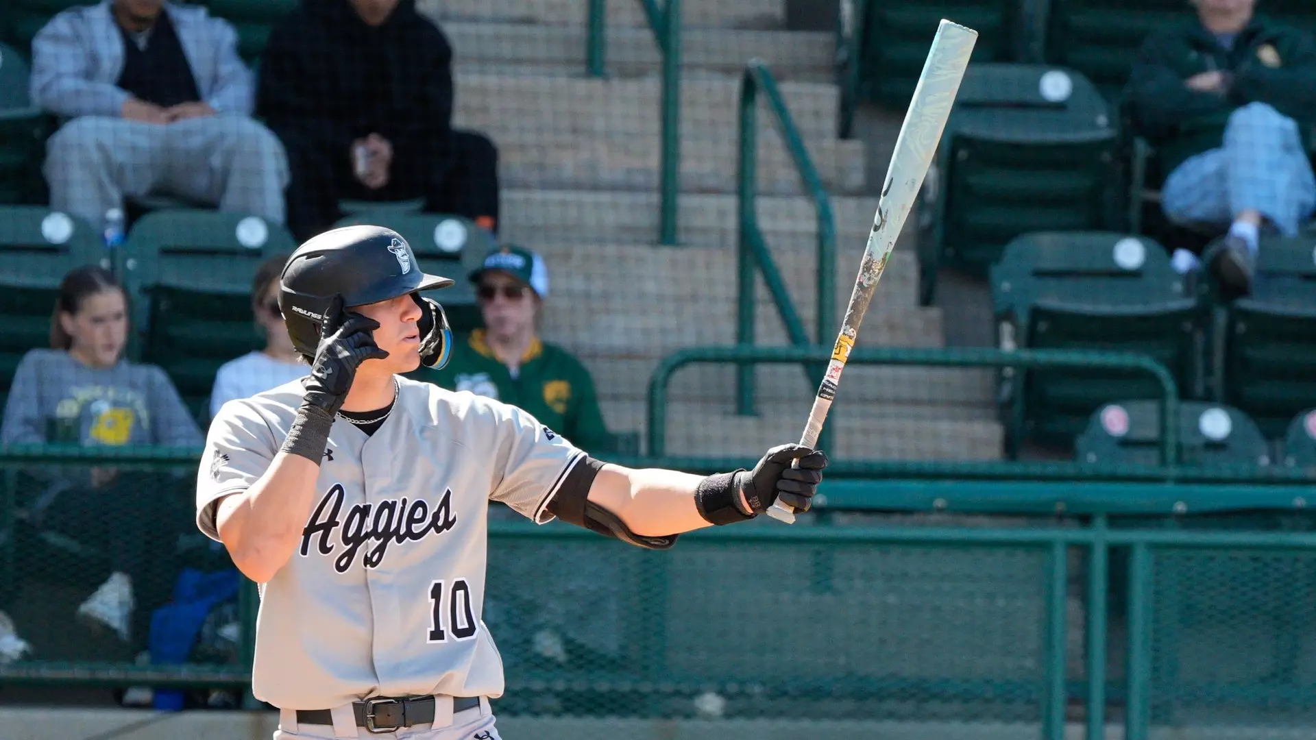 Baseball: Aggie Bats Come Alive to Salvage Series at Western Kentucky