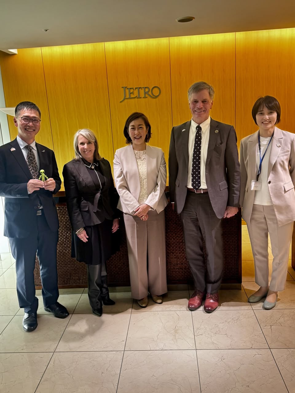 Following Fujitsu-NMSU Success, Governor Travels to Japan for Another Bite at the Apple