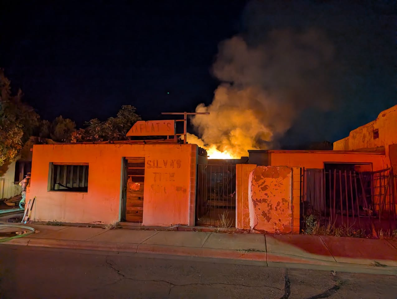 Monday Evening Fire Damages Building on Mesquite Street