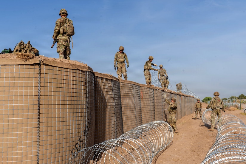 Joint Task Force Southern Border Soldiers Innovate to Reinforce Barriers