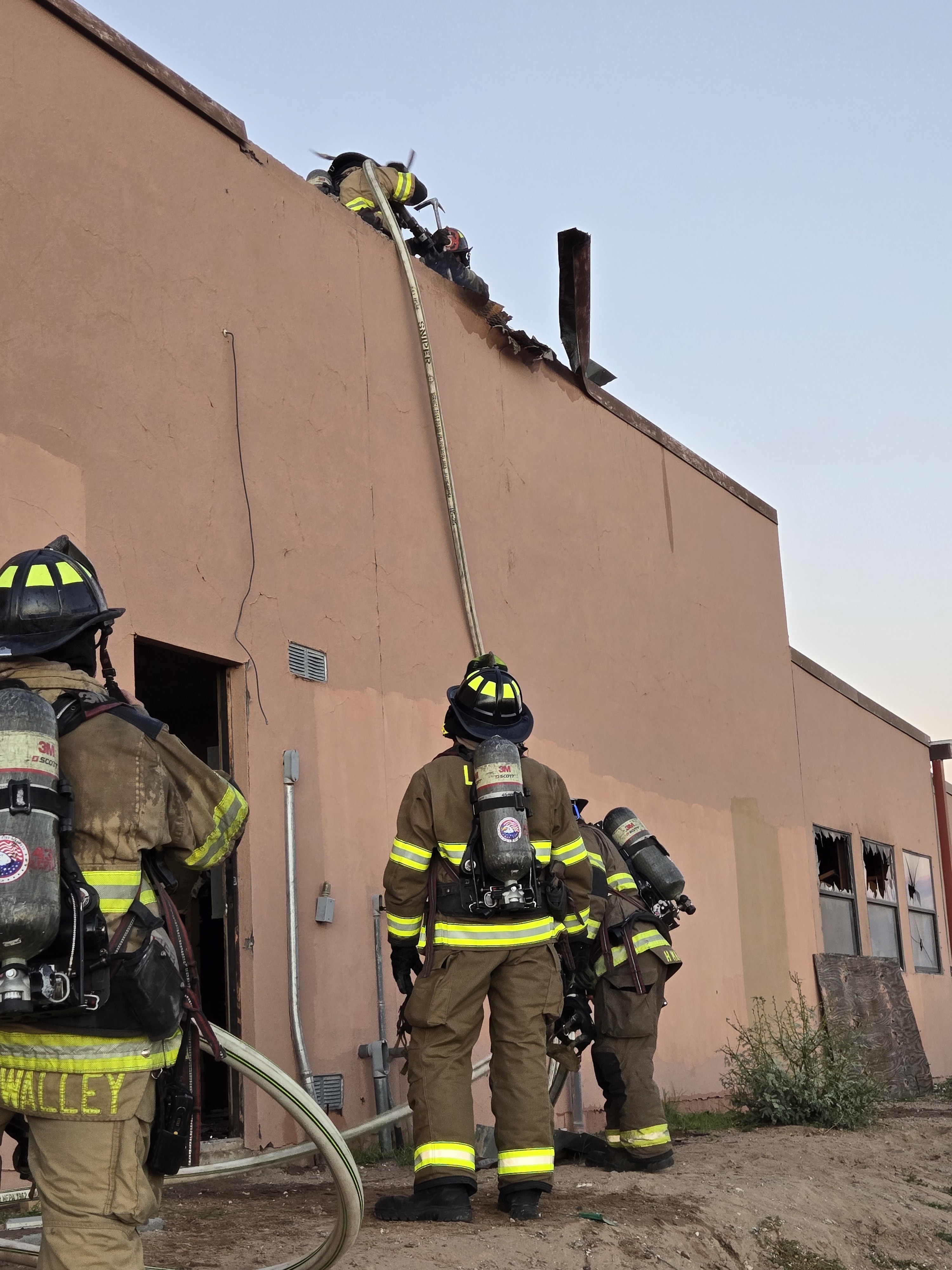 Firefighters Extinguish Fire at Commercial Building on N. Telshor Boulevard