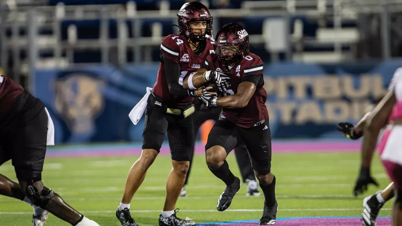 Football: Aggies Drop Weekday Clash in Miami